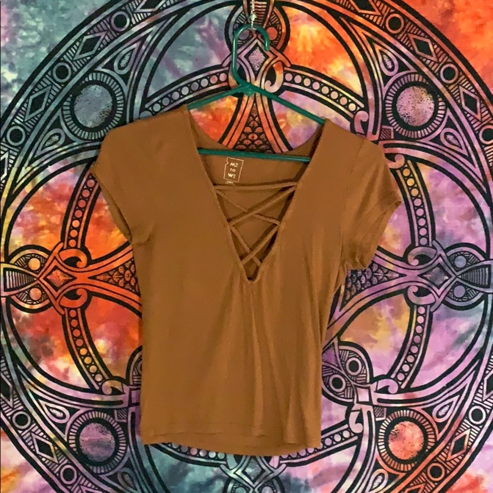 Me to We v-neck tight tee